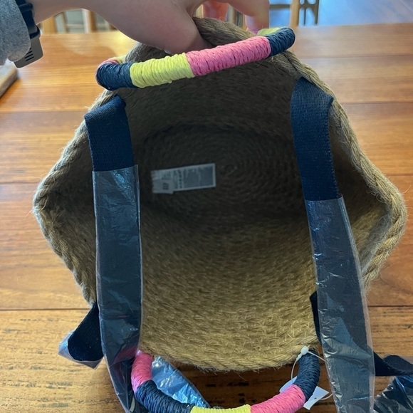 NWT Gap Straw Woven Bag with Multicolor Striped Handles Crossbody Bag Purse - Picture 5 of 6